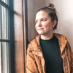 Meet your Posher, Lauren